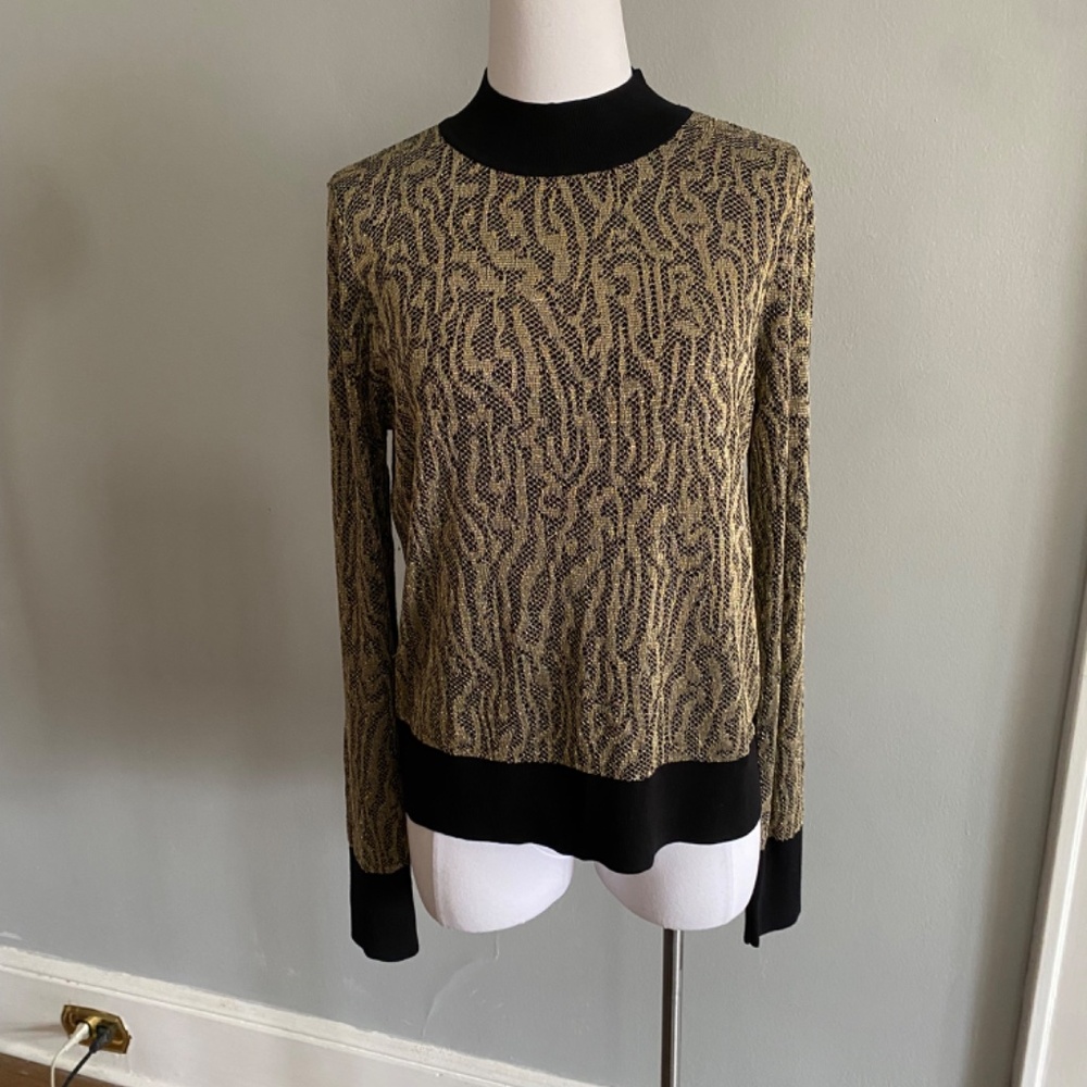 Halogen Women's metallic Gold & Black Long Sleeve Knit Top